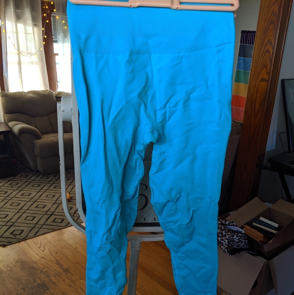 Bright blue lulumeon leggings